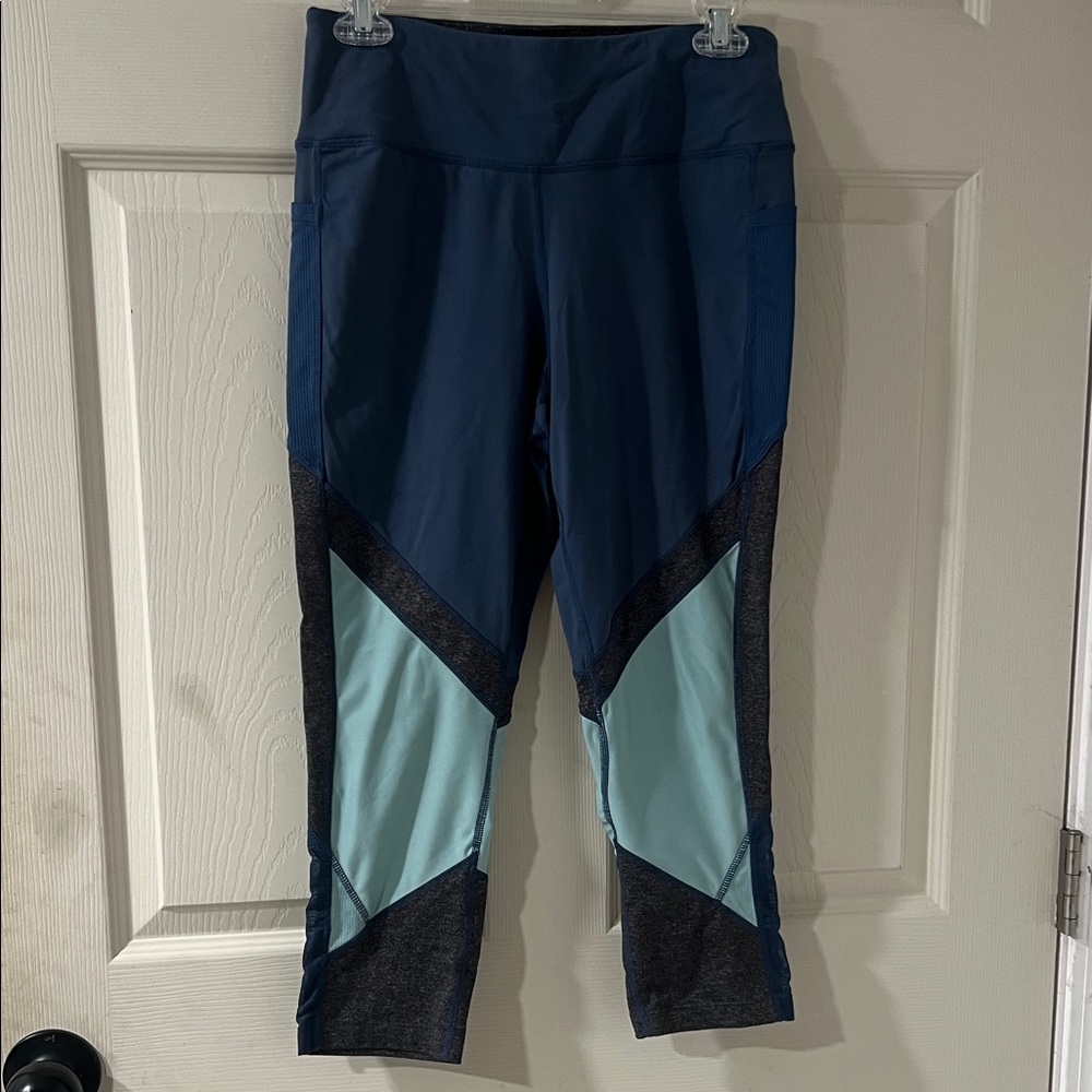 Avia‎ Blue and Gray Colorblock Leggings.  CAJA. # 4